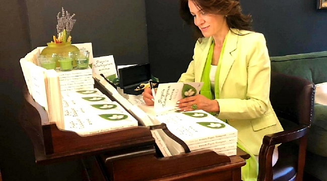 Selin Işıl'dan 'Hayata tutunuyorum' kitabı