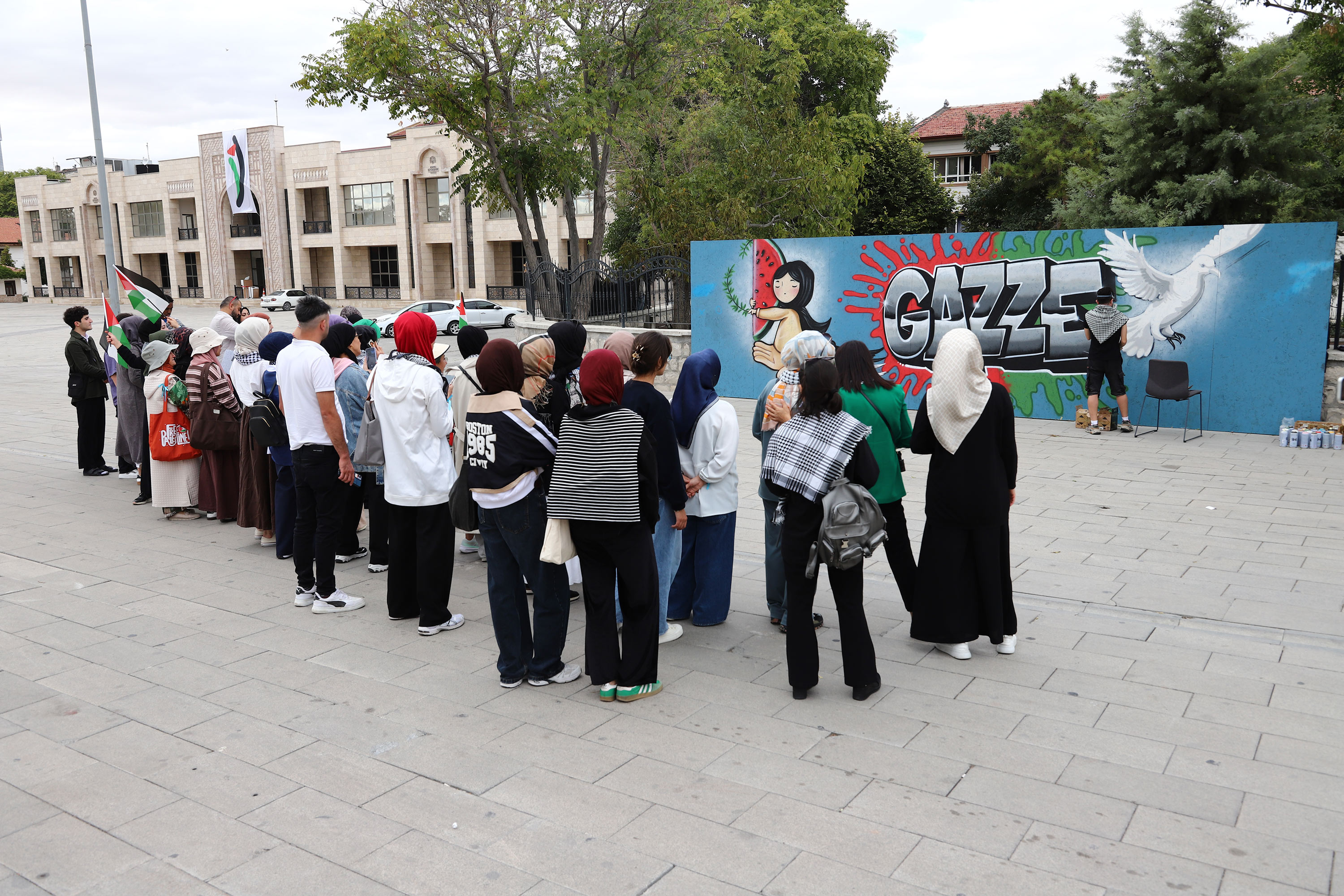 Grafiti sanatçıları Gazze için çizdiler