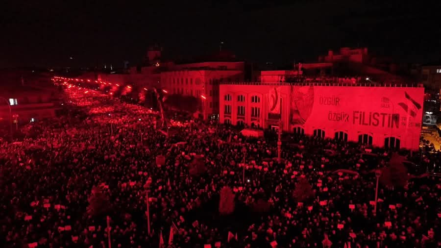 Konya'da on binler Gazze için yürüdü