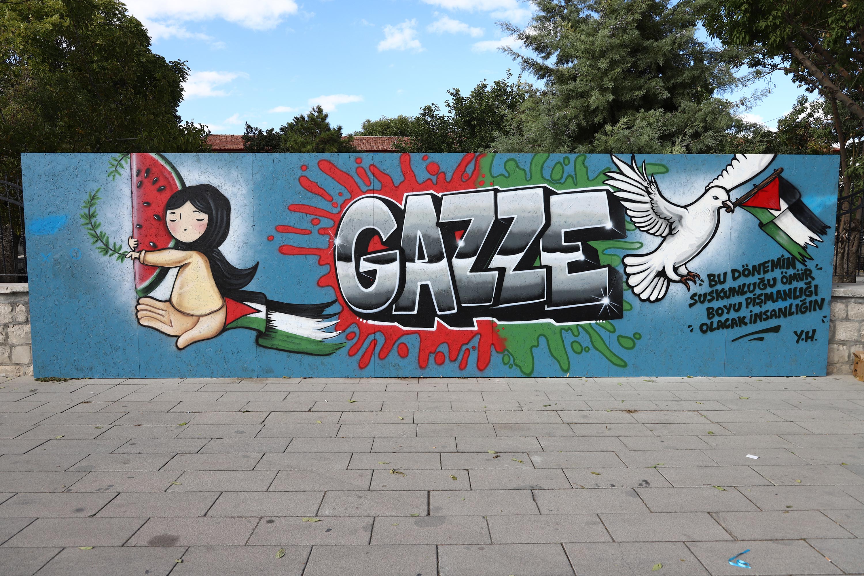 Grafiti sanatçıları Gazze için çizdiler