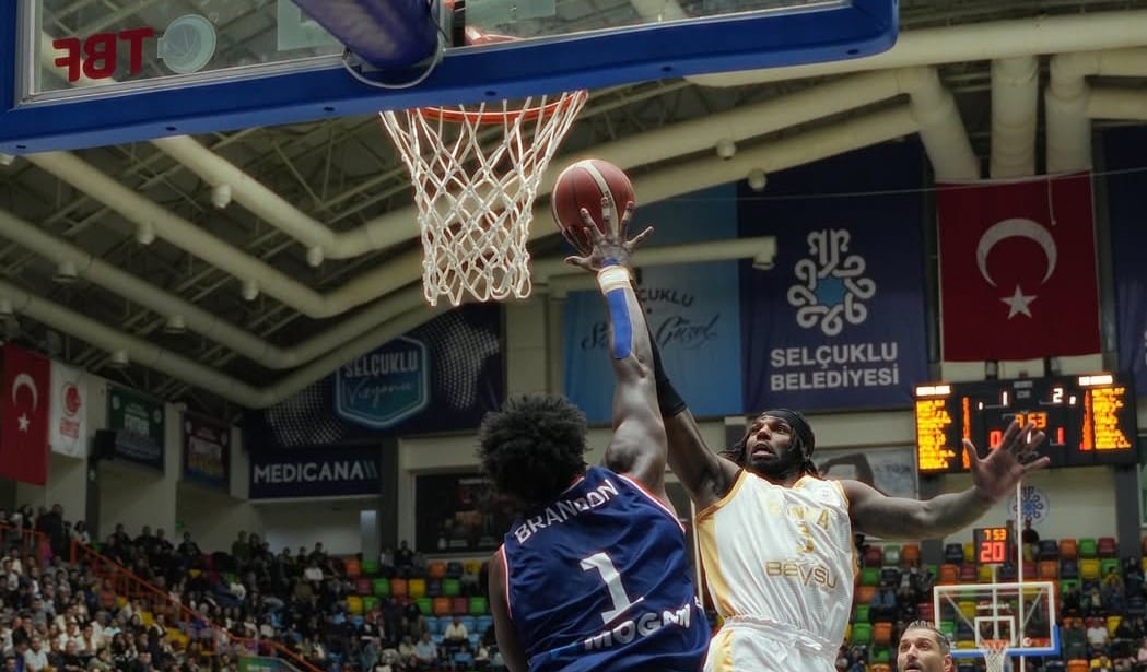 Büyükşehir basketbol 5'te 5 yaptı 85-74