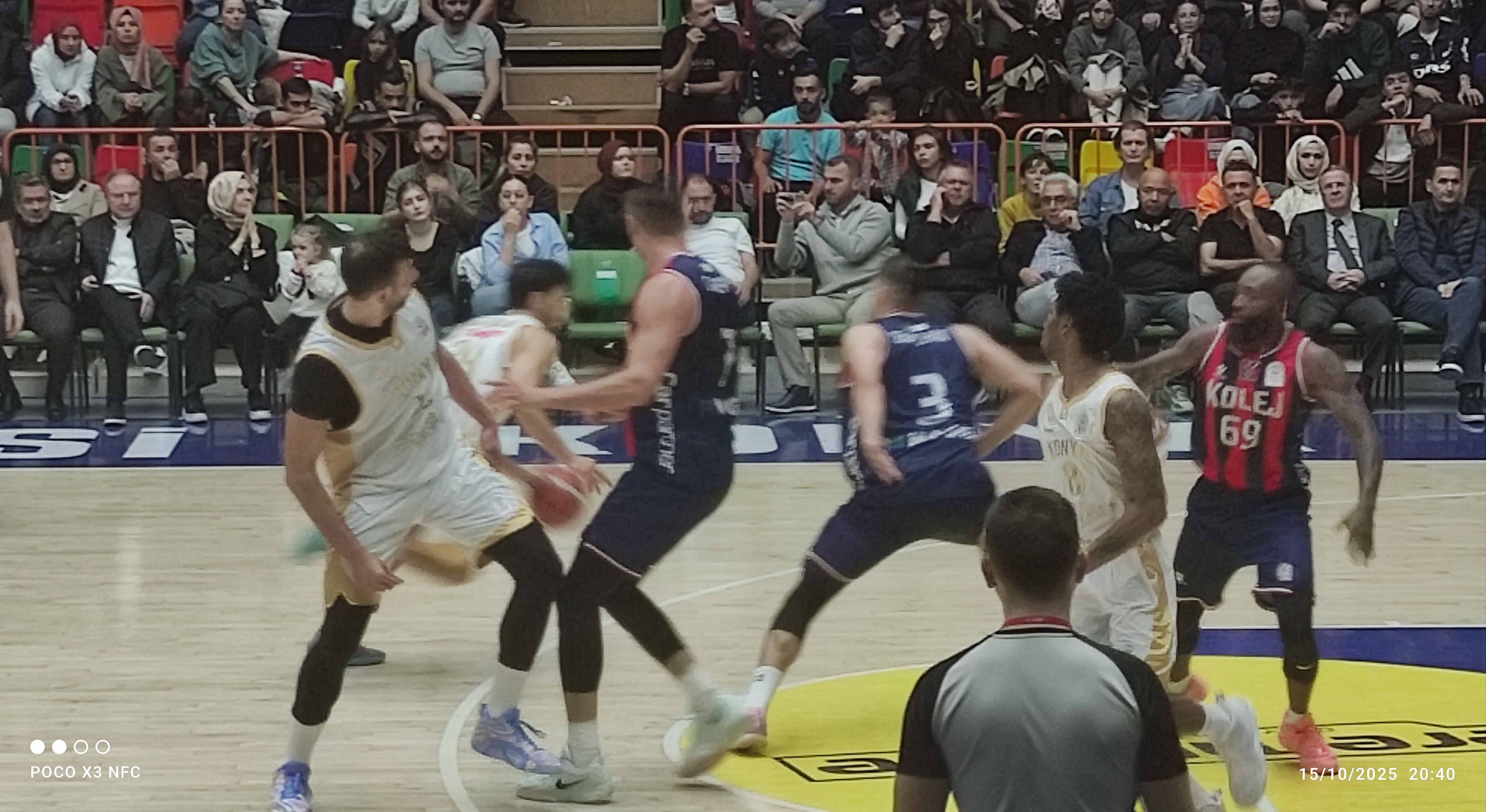 Büyükşehir basketbol 5'te 5 yaptı 85-74