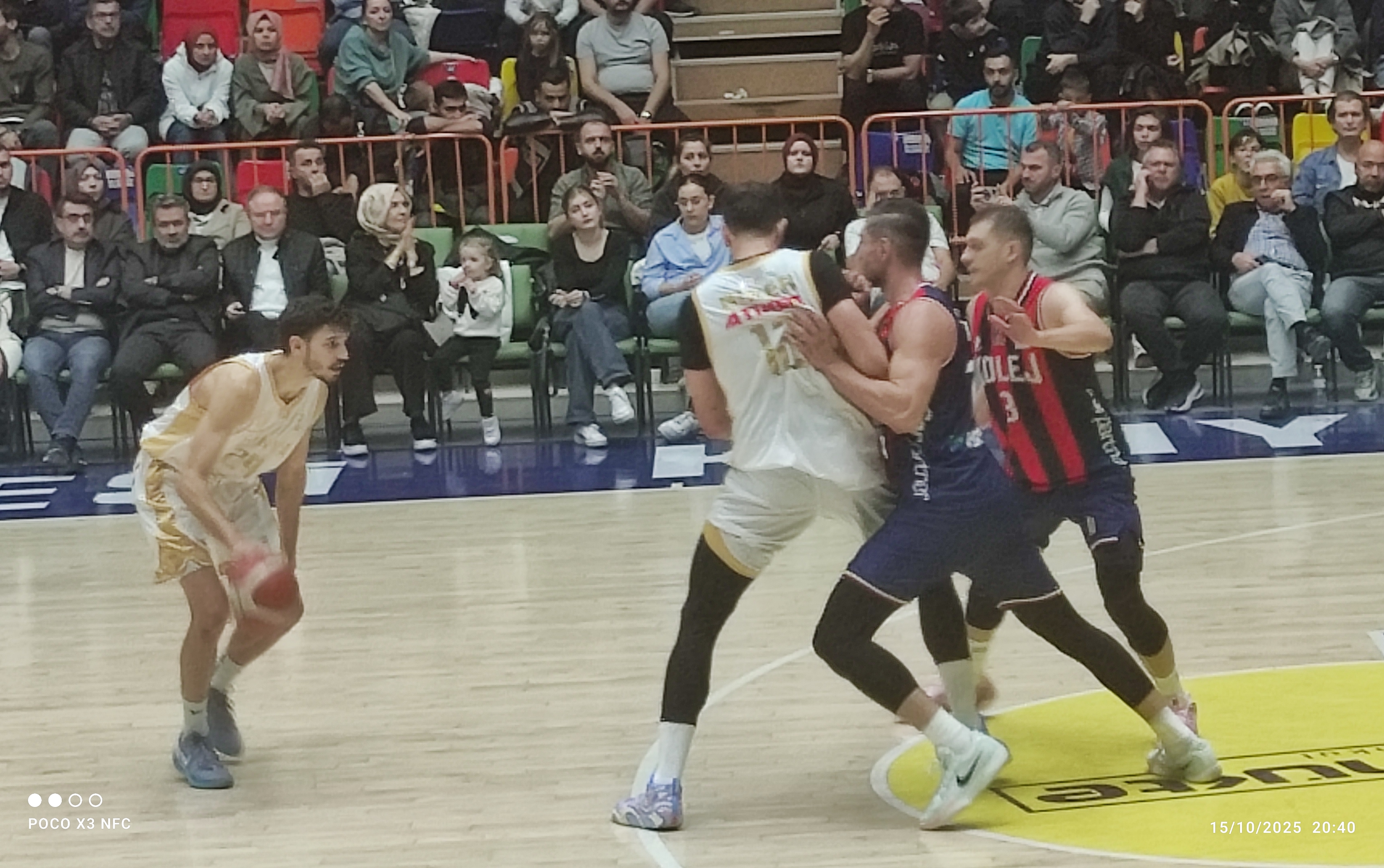 Büyükşehir basketbol 5'te 5 yaptı 85-74