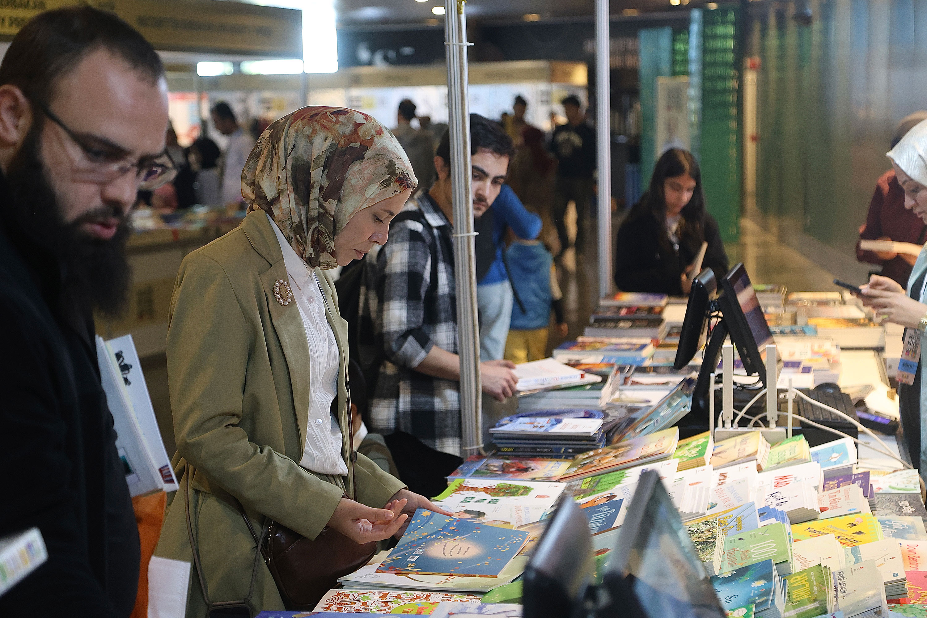 12. Kitap günleri başladı