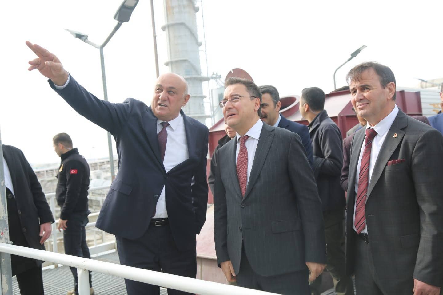 Babacan Çumra Şeker Fabrikasını ziyaret etti