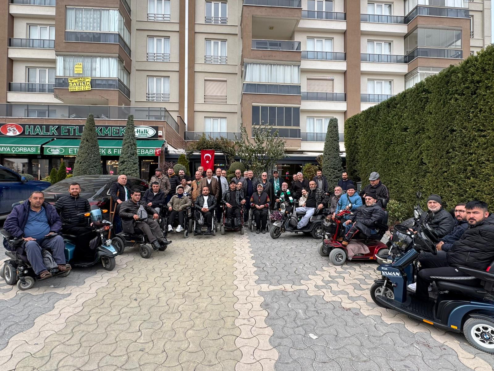 Konyaapor Engelli Taraftarlar Derneği Halk Etliekmekte buluştu