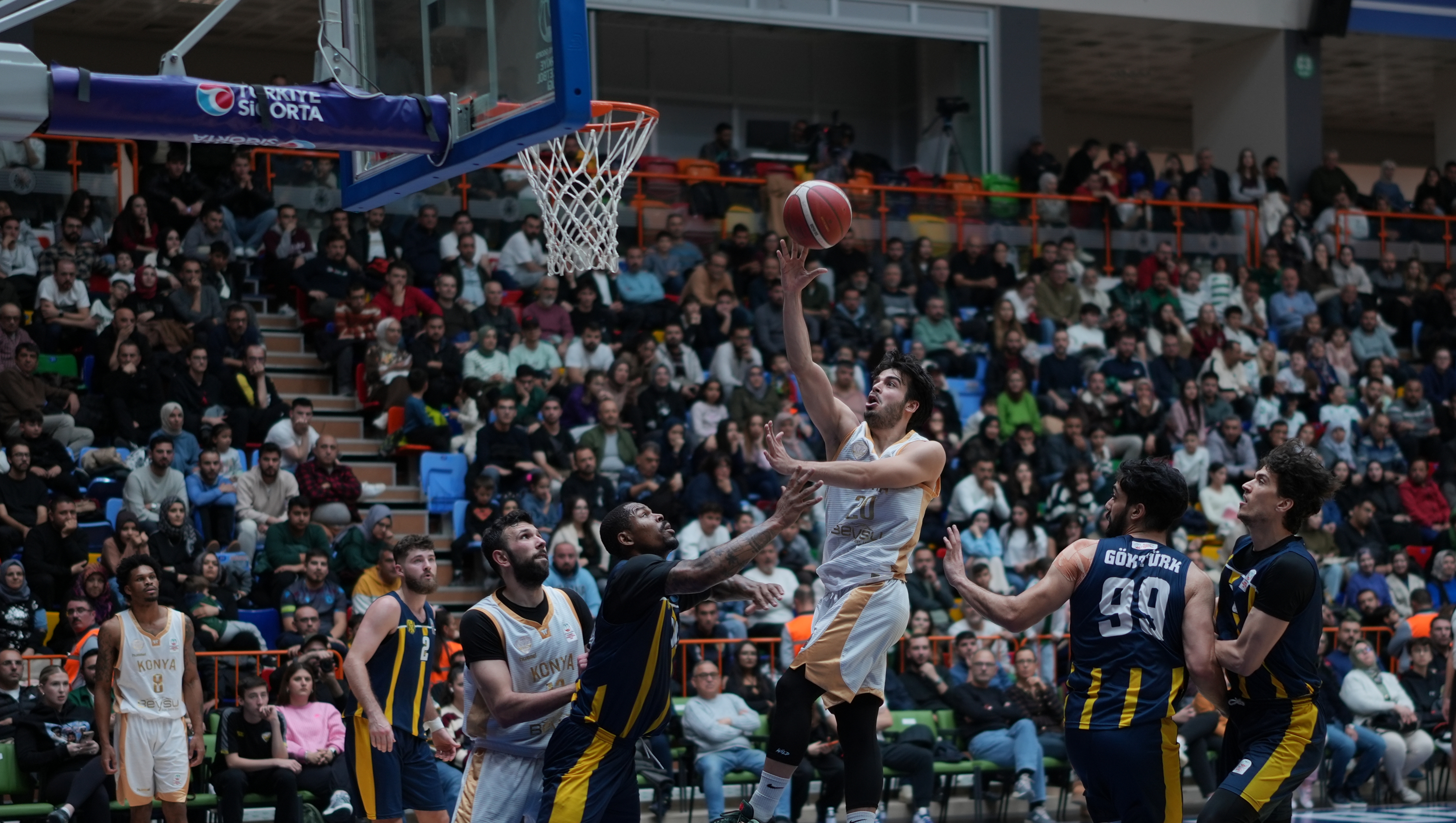 Konya Büyükşehir baskette yoluna devam ediyor 86 70