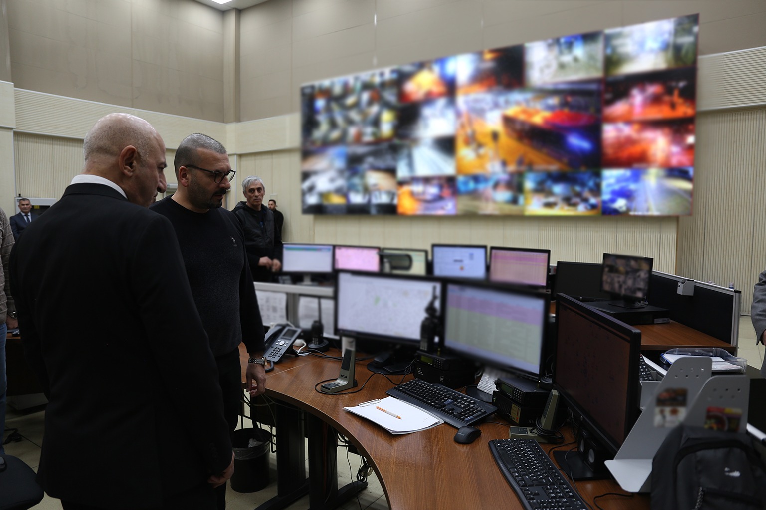 Konya'da yılbaşı öncesi yüzlerce polisle huzur nöbeti