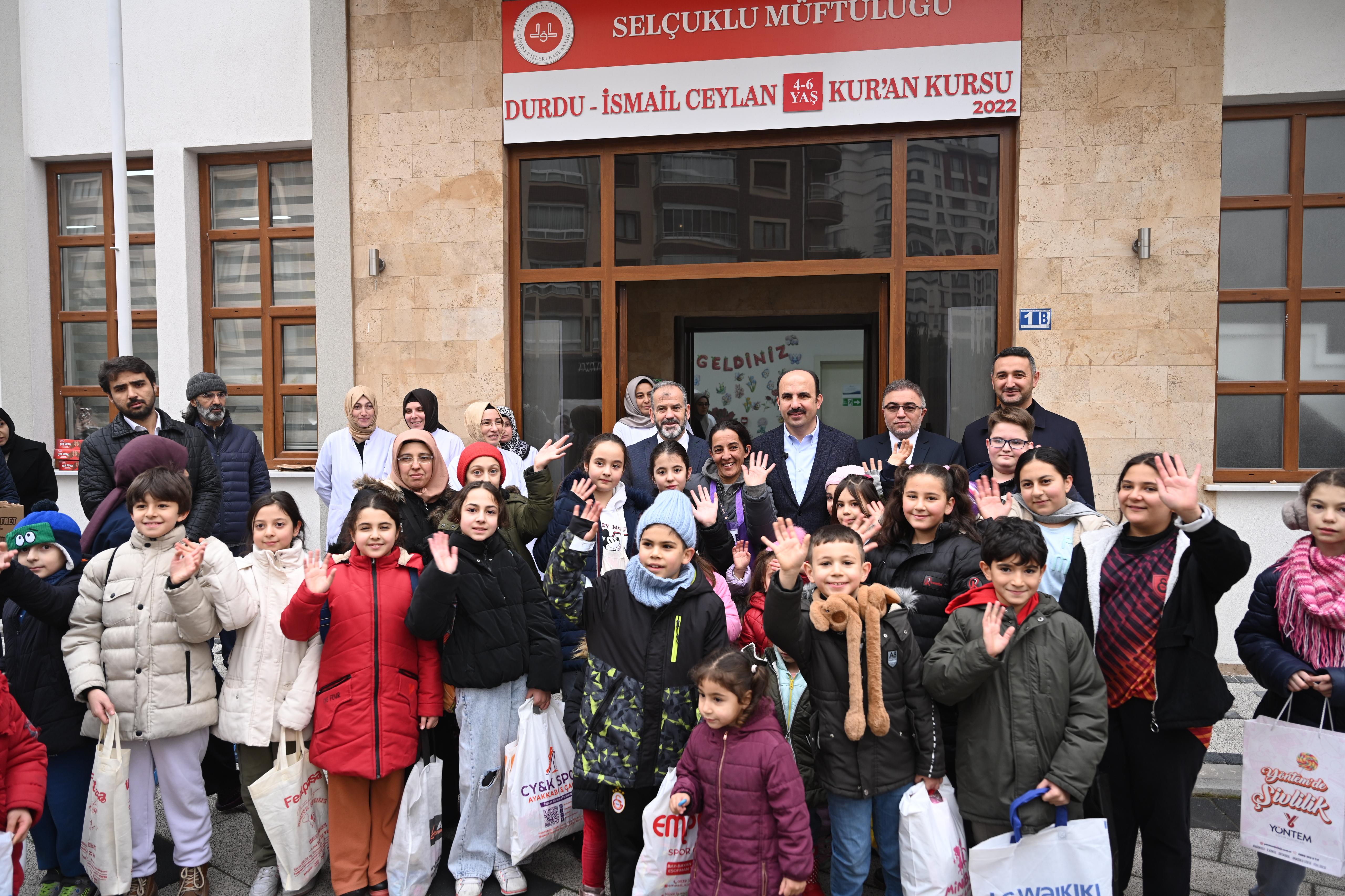 Konya'da Başkan Altay, çocukların 'Şivlilik' coşkusuna eşlik etti