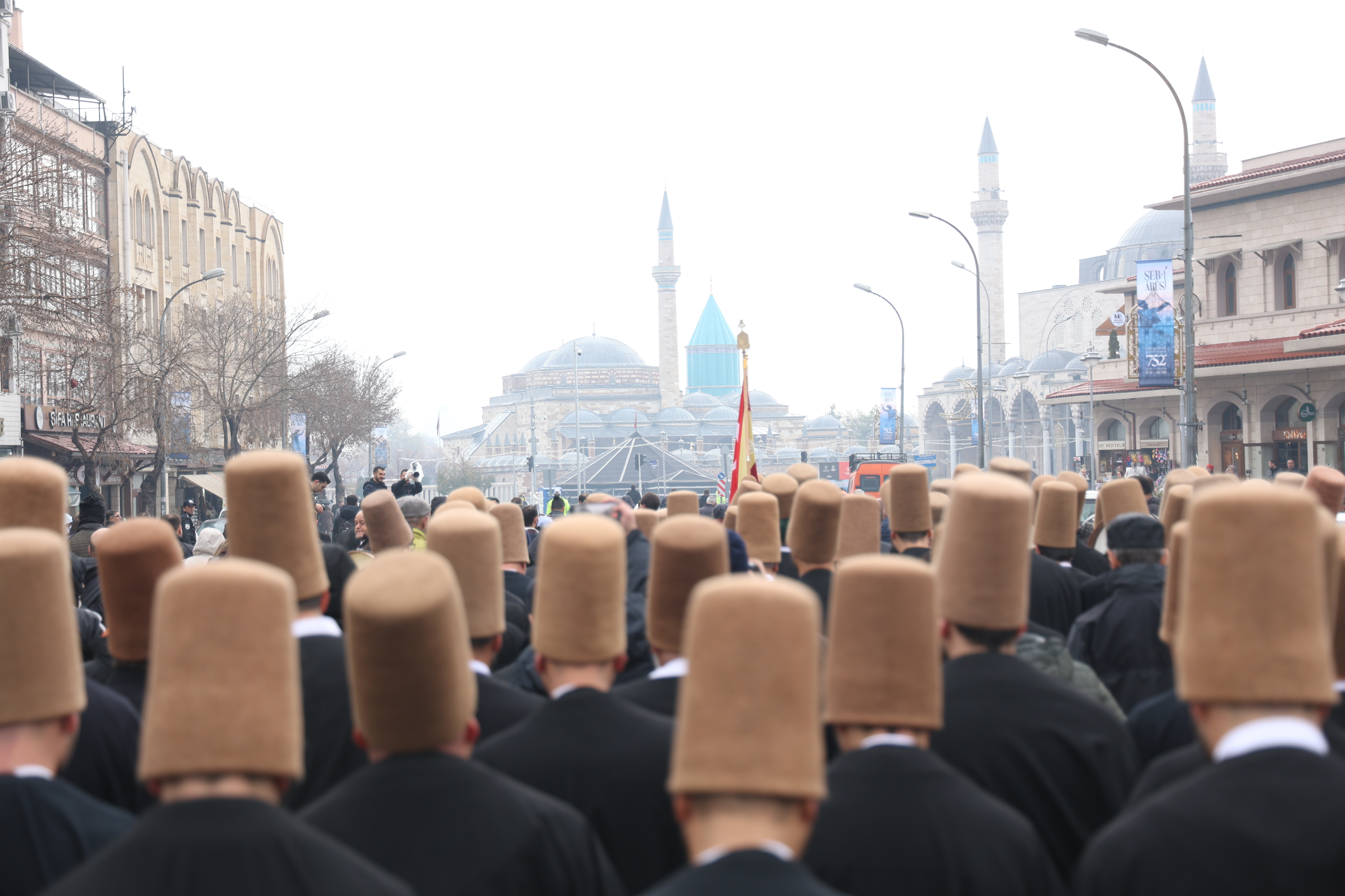 Konya’da Mevlana anma törenleri “Huzur Vakti” temasıyla başladı
