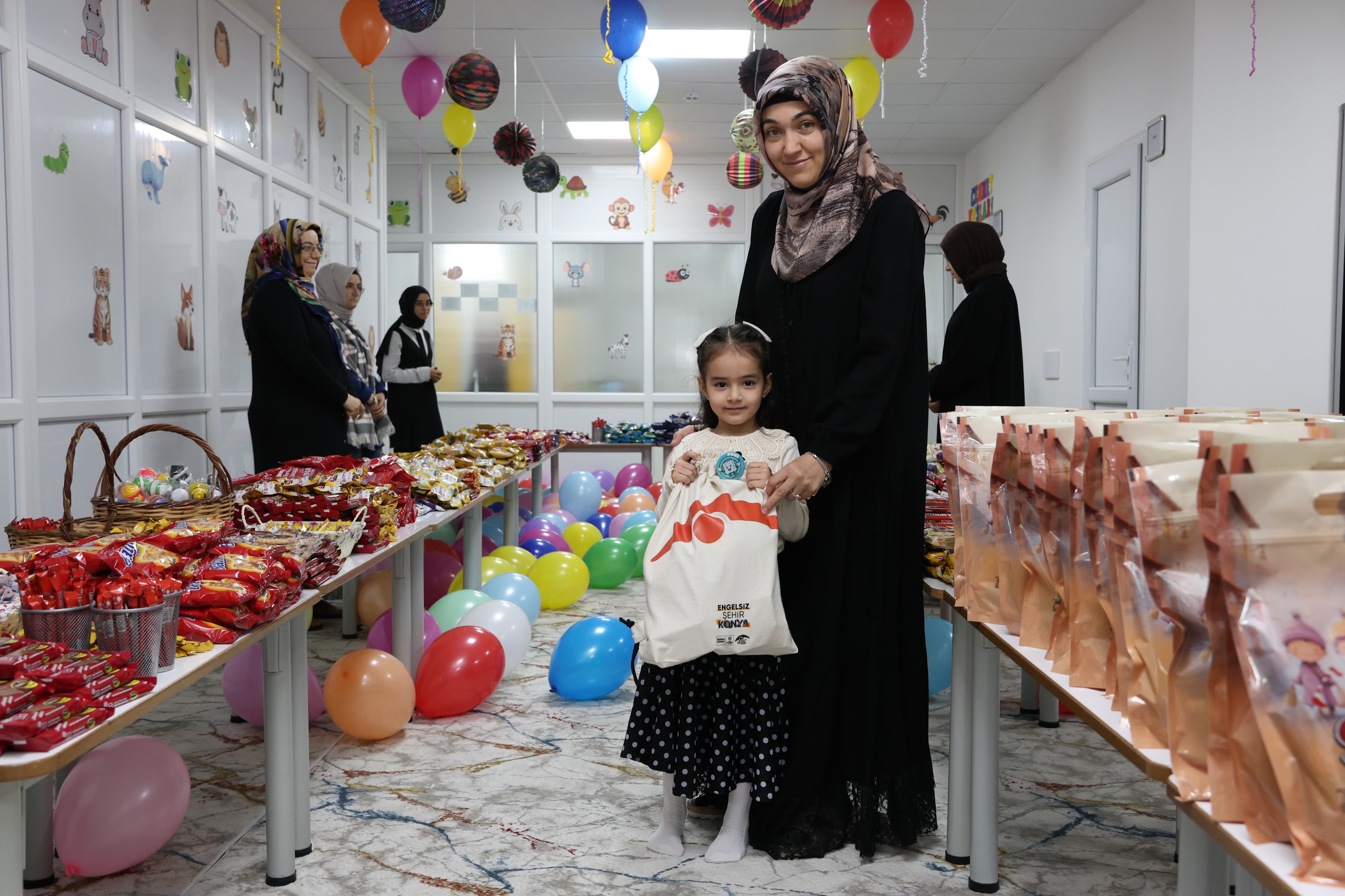 Konya'nın 31 ilçesinde 220 bin çocuk Şivlilik mutluluğu yaşadı