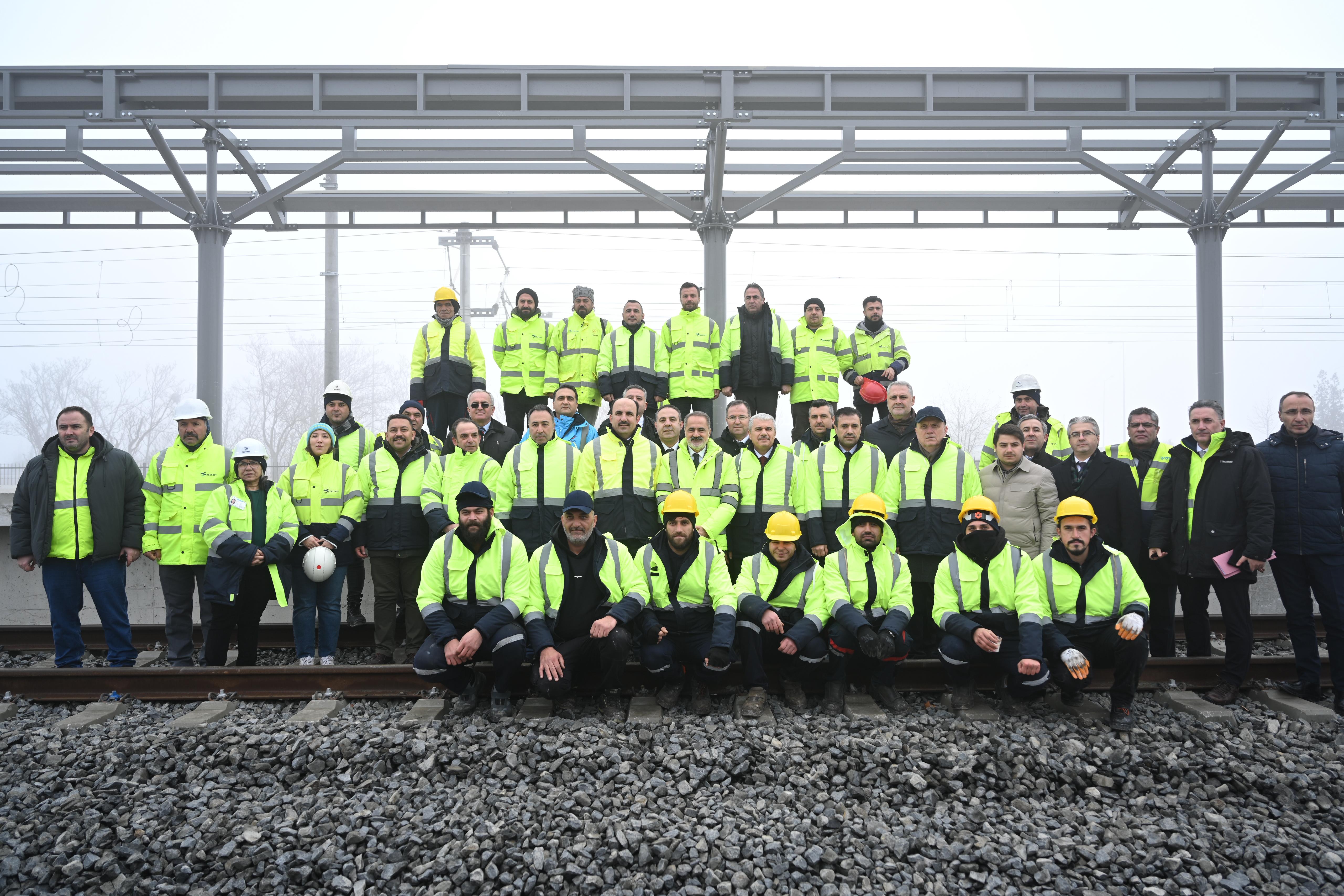 KONYARAY banliyö hattında ray birleştirme kaynağı yapıldı