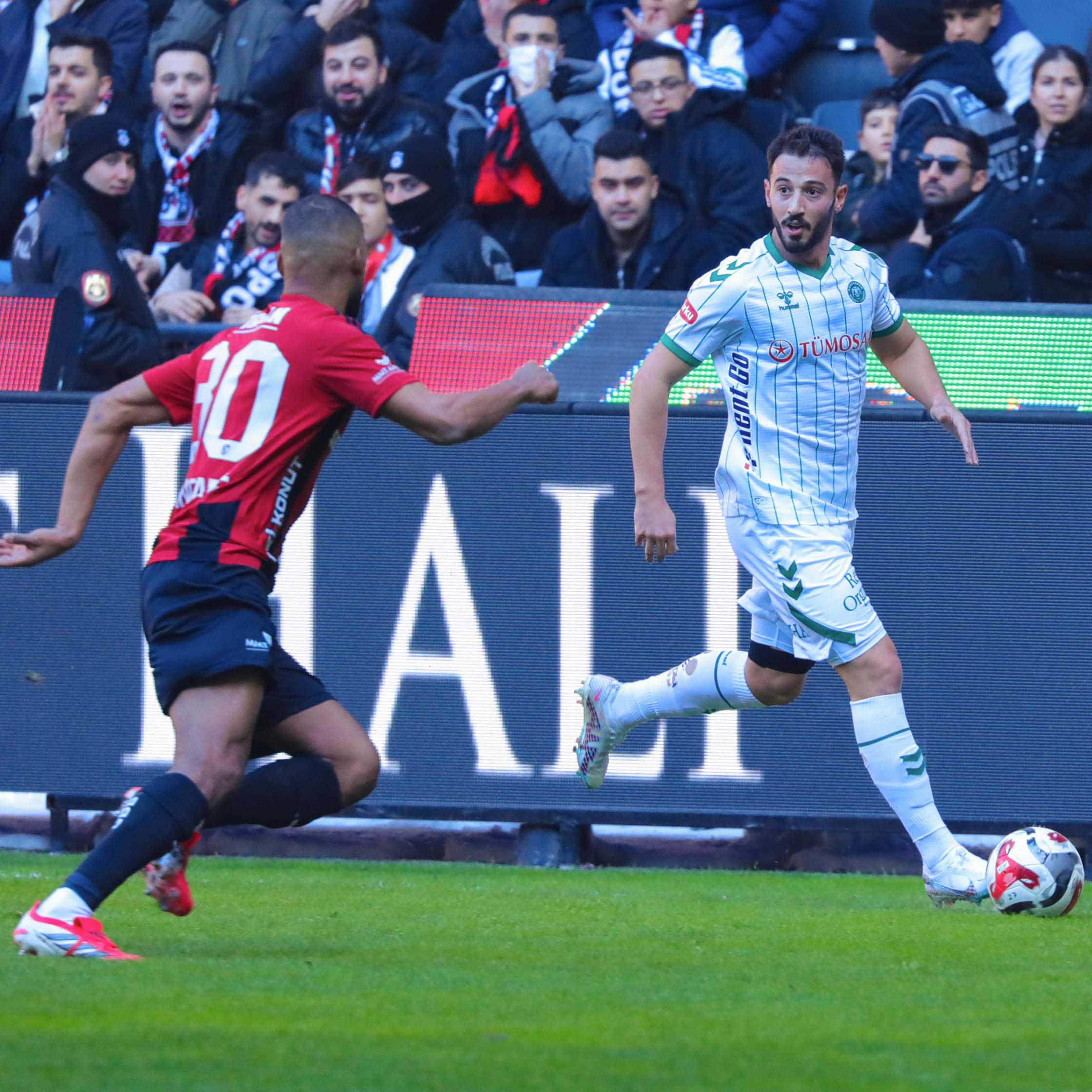 Konyaapor galibiyete hasret...