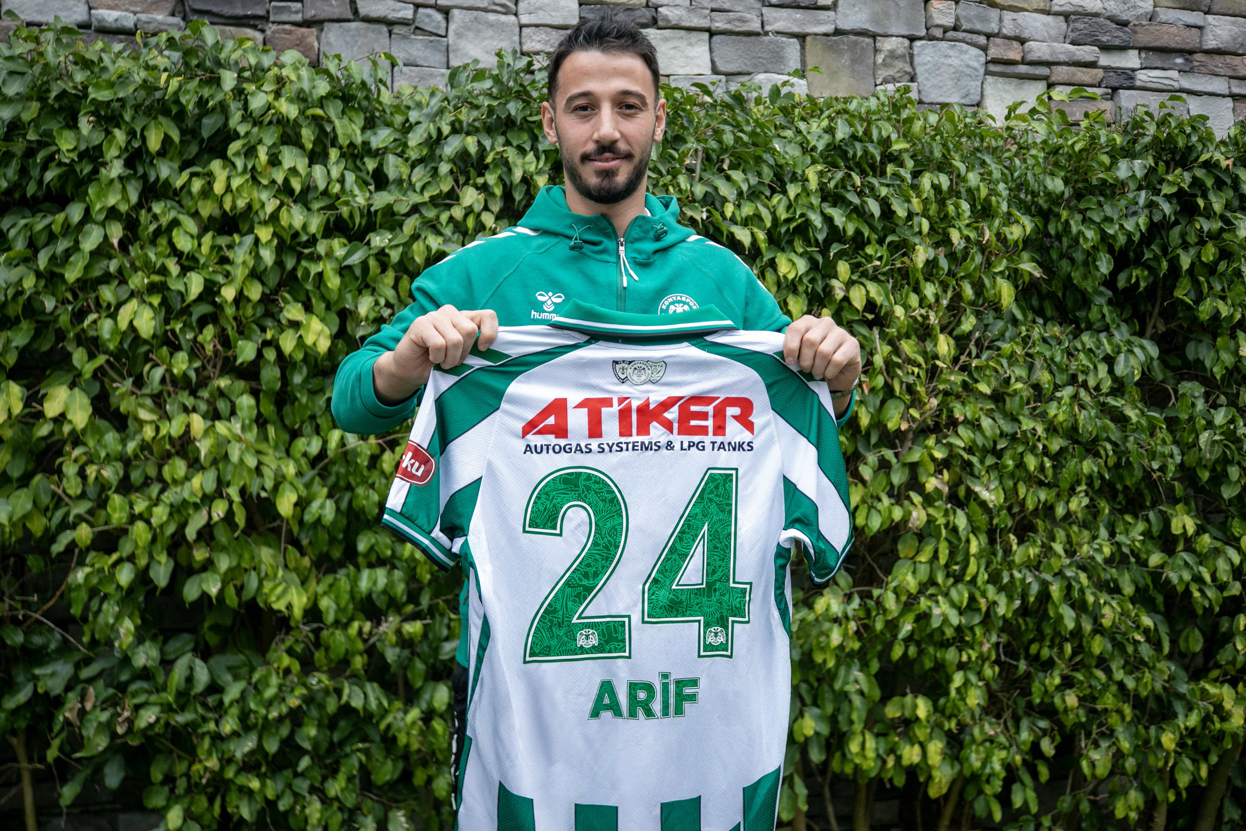 Konyaspor Trabzonspor'dan  Arif'i kiraladı