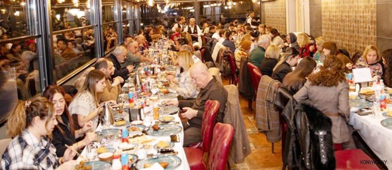 Hem hayır yaptılar, hem fidan diktiler, hem de iftar ettiler