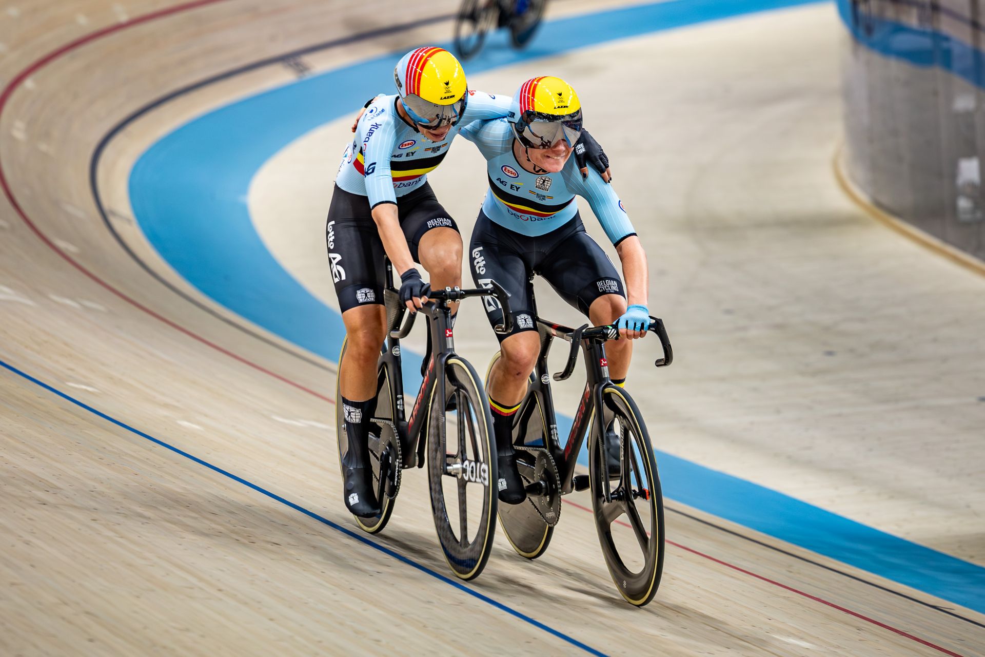 Avrupa Bisiklet  Pist Şampiyonası rekorlarıyla tarihe geçti