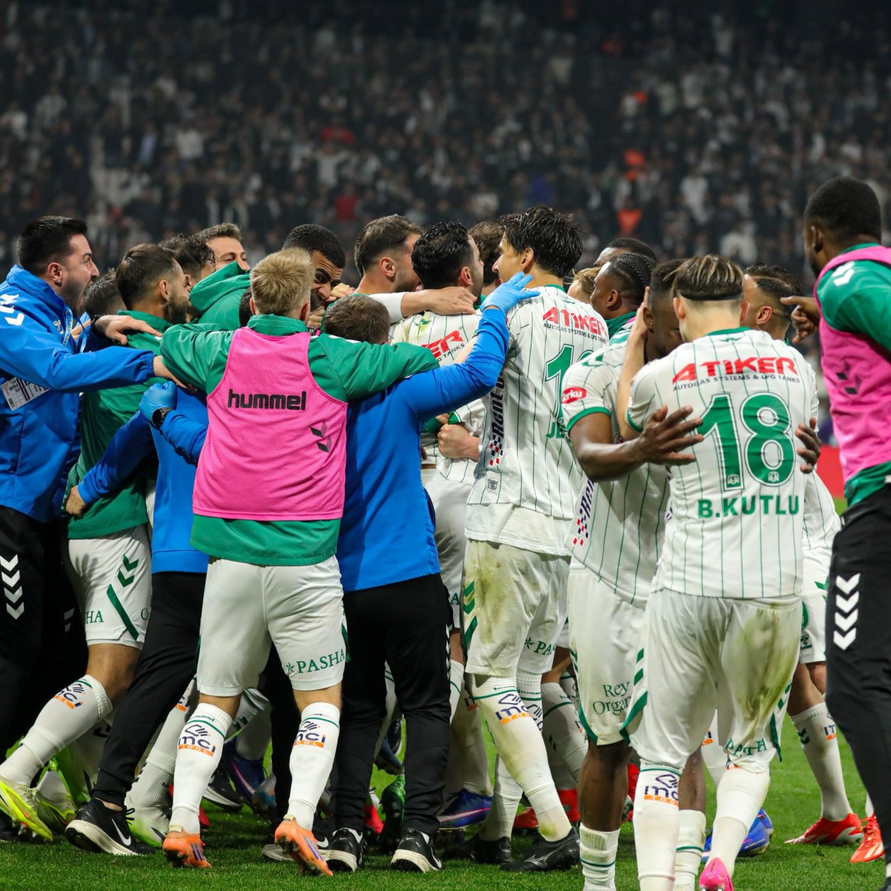 Konyaspor kupada finale yükseldi
