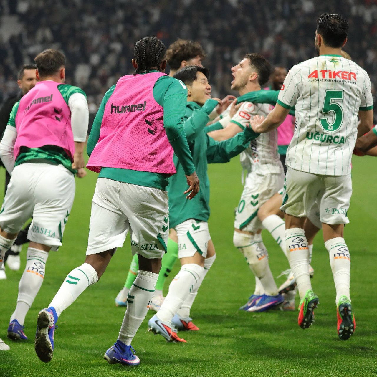 Konyaspor kupada finale yükseldi