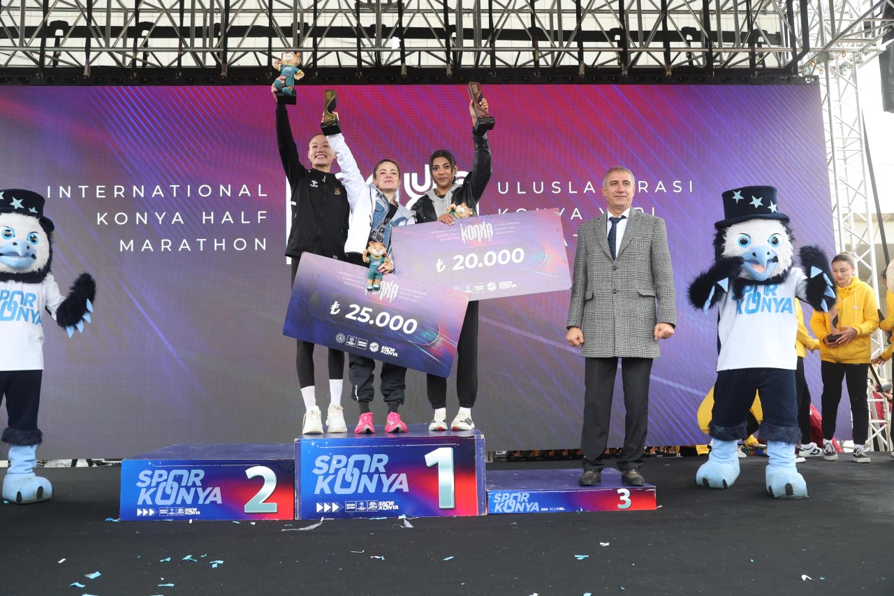Uluslararası Konya yarı maratonu tamamlandı