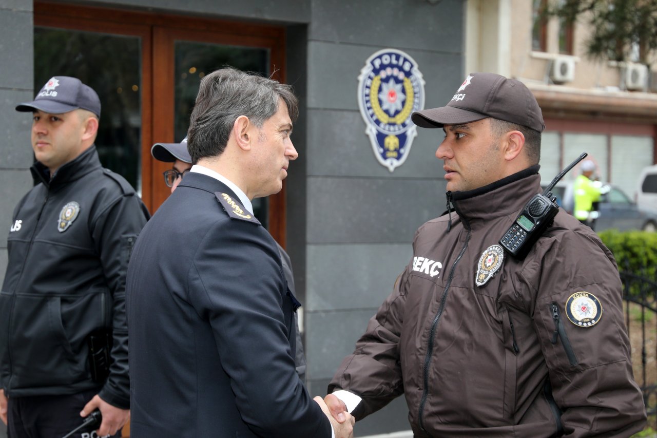 Koç, ilk mesai gününe dua ederek başladı