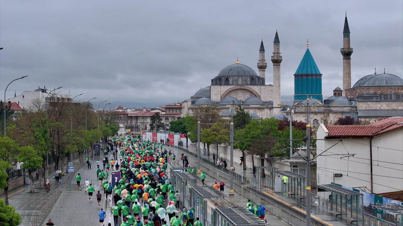 Uluslararası Konya yarı maratonu tamamlandı