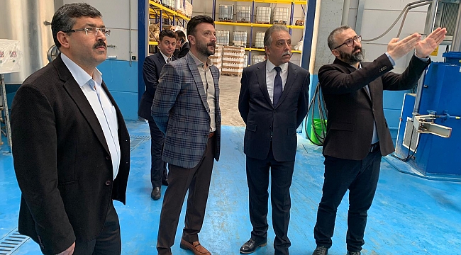 Vali Toprak'tan  Sector Tarım’a ziyaret