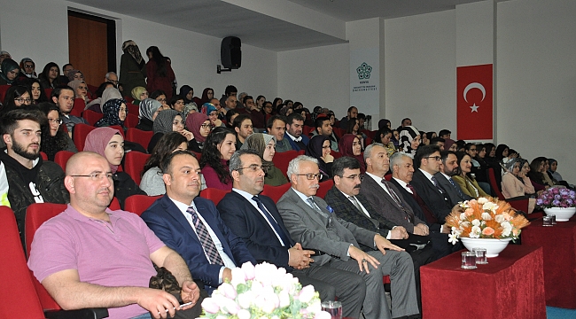 NEÜ'de Bilim ve Bilimsel Düşünce Konuşuldu