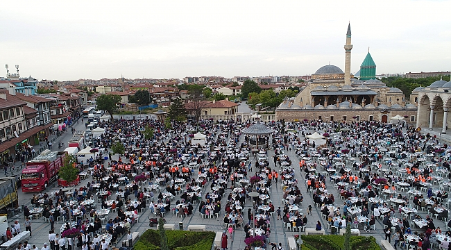 Başkanlar Yetimlerle iftar yaptılar