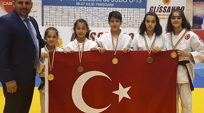 Minik Judoculardan 3 Altın 3 Bronz