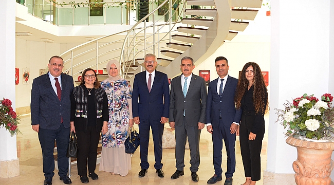 Güzel Sanatlar Fakültesi’ne “hayırlı olsun” ziyareti