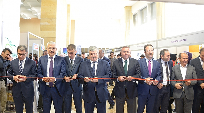  İnsan Kaynakları ve İstihdam Fuarı açıldı
