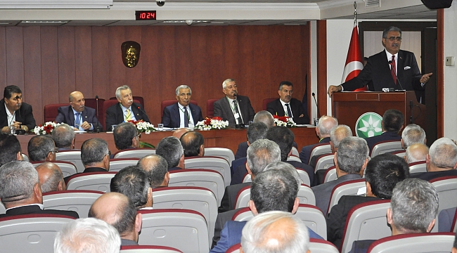 Konuk: Yangını söndürmek istiyorlarsa dumanı takip etsinler