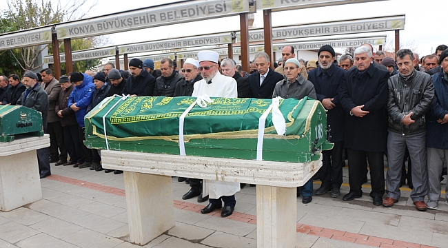  Tanrıverdi dualarla defnedildi