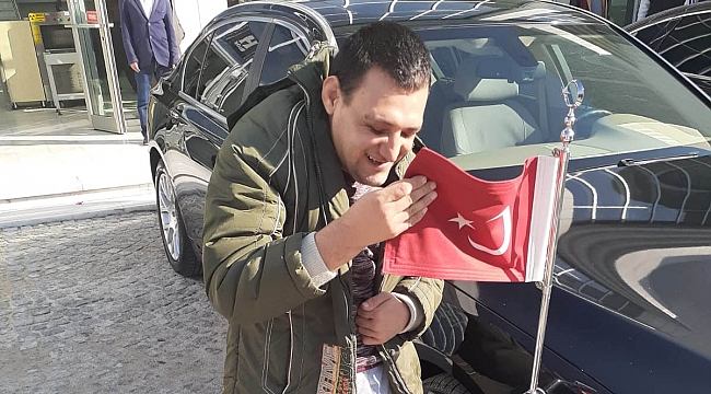 Vatan ve Bayrak Sevgisi Engel Tanımıyor                  