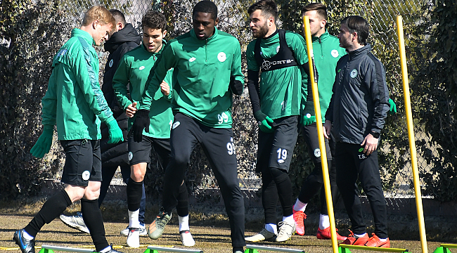 Konyaspor'da hesaplar 3 puan üzerine