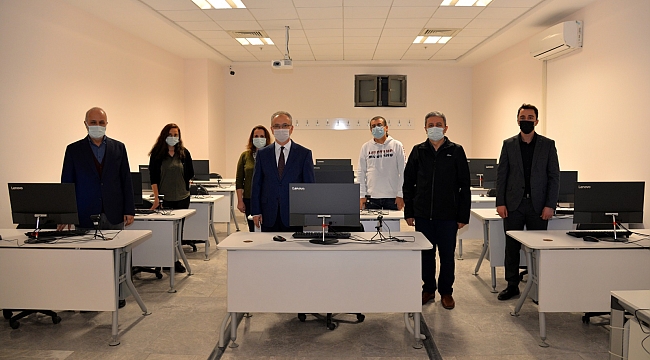 KTÜN’e Modern Bilgisayarlar Laboratuarı