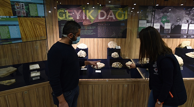 Bilim Merkezi’nde “Fosil-Taş-Mineral” Sergisi