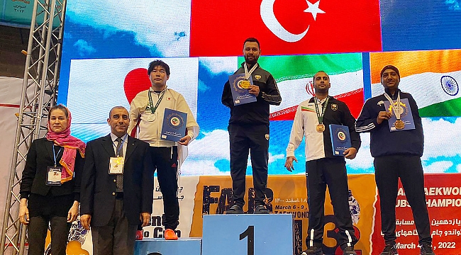 Saraç İran'da kürsüye çıktı