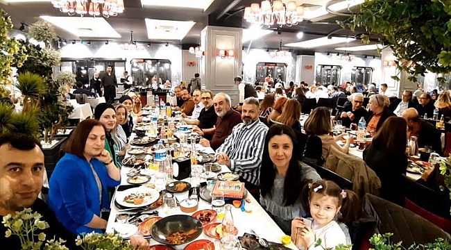 Hayırseverler iftarda buluştu