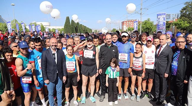 Binlerce kişi Konya Yarı Maraton Coşkusu Yaşadı