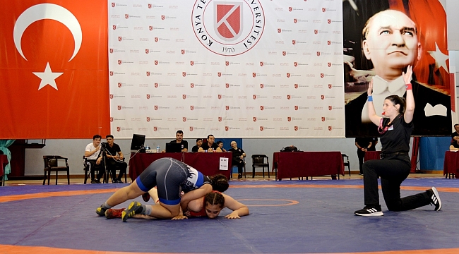 U15 Kadınlar Türkiye Güreş Şampiyonası başladı