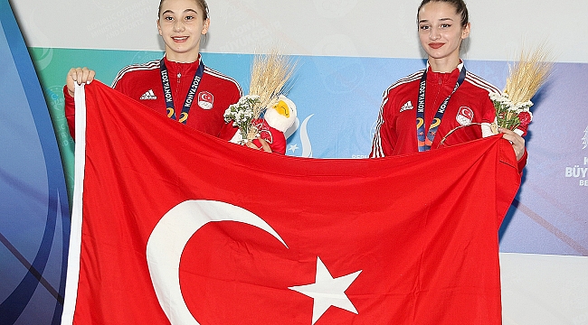 Asimetrik paralelde zirve Türk cimnastikçilerin