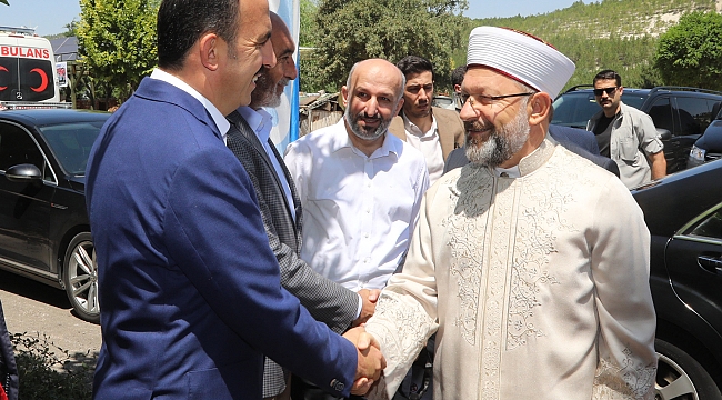DİB Erbaş Konya'da izcilere Cuma nanazı kıldırdı