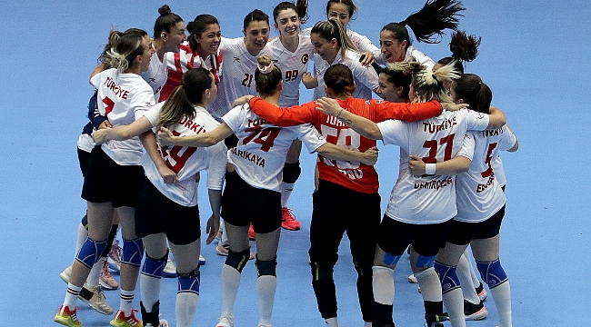 Türkiye Kadın Hentbol takımı finalde