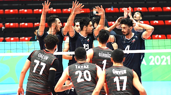 Volrybol'da Efelerden muhteşem dönüş 3-2