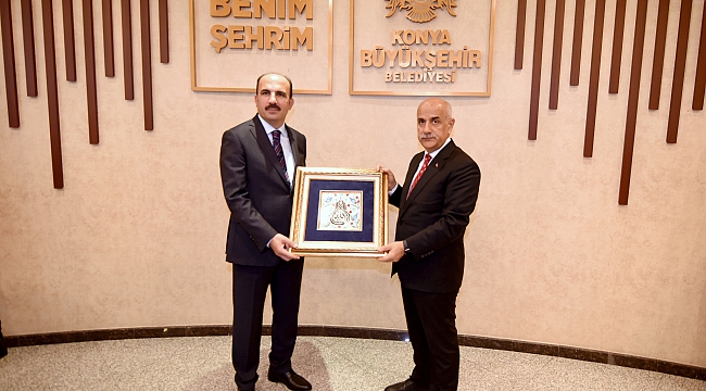 Bakan Kirişci Altay’ı Ziyaret Etti