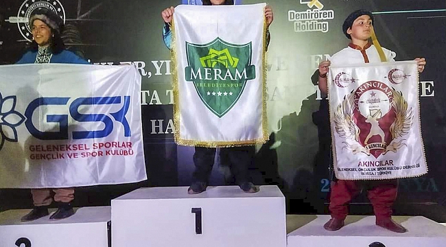 Geleneksel Okçulukta Meram Belediyespor damgası
