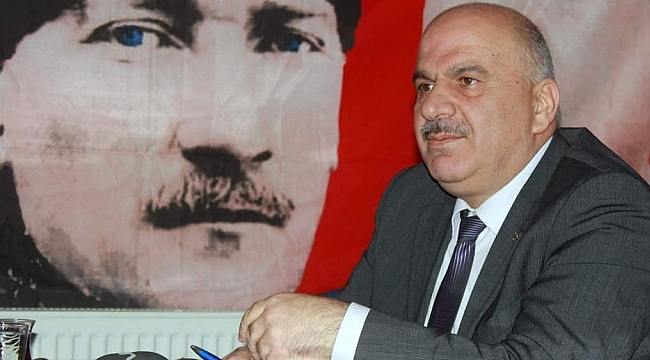 MHP'li başkanın tokalaşma öfkesi!