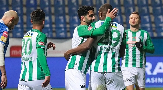 Dostluk maçında Konyaspor güldü 2-1