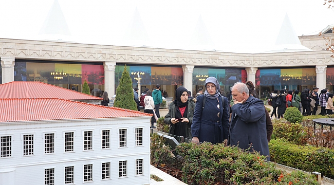 Panorama Müzesi ve Şehitler Abidesine  büyük ilgi